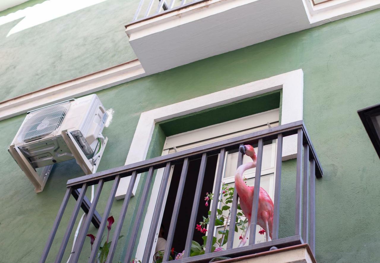 Flamingo Apartment Малага Екстериор снимка