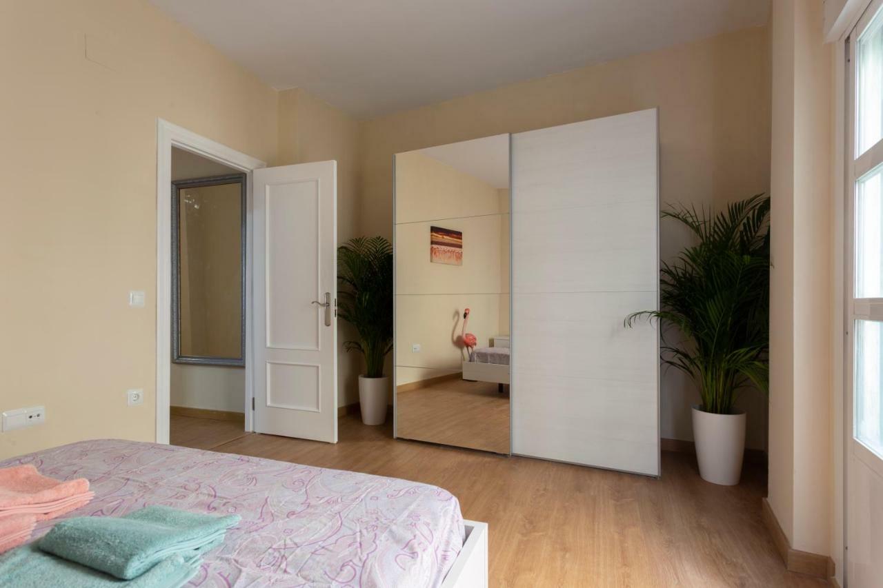 Flamingo Apartment Малага Екстериор снимка