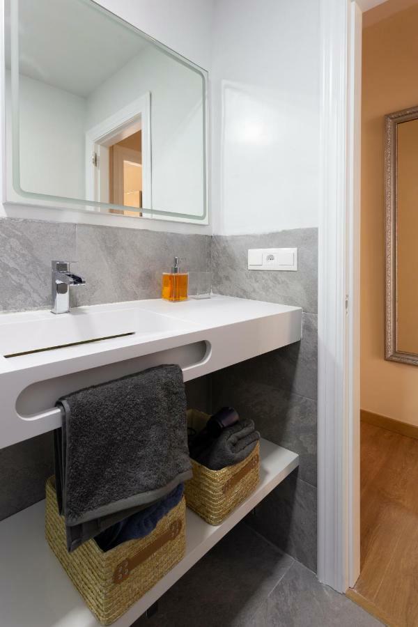 Flamingo Apartment Малага Екстериор снимка