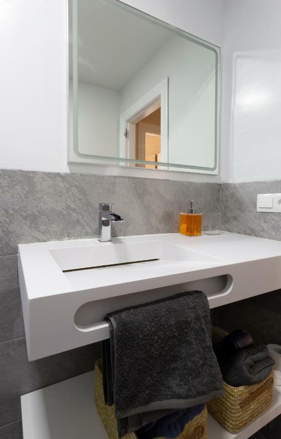 Flamingo Apartment Малага Екстериор снимка